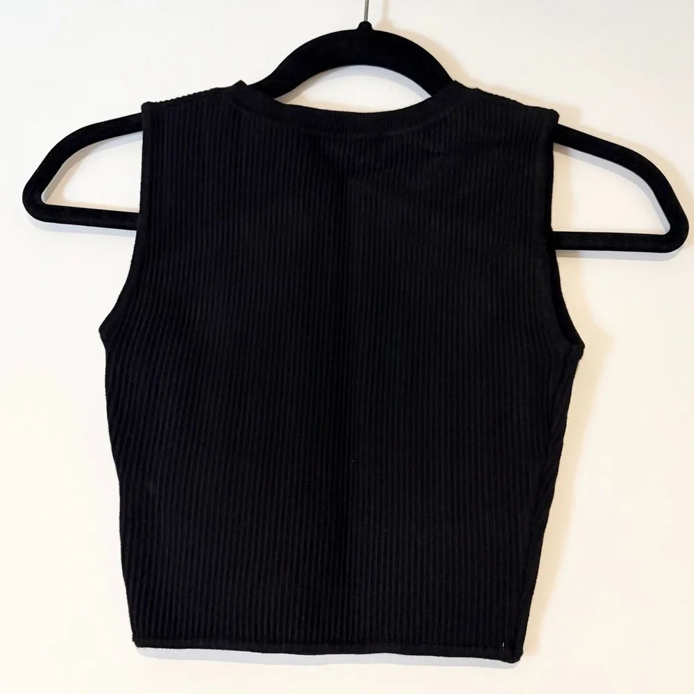 House of Harlow 1960 Ribbed Knit Crop Tank Top Black, Size Small - Picture 2 of 2